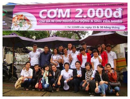 Cơm hộp 2000 ở Đà Nẵng