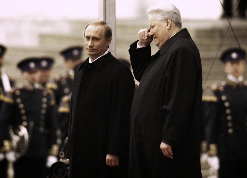 Nhấn để phóng to putin yeltsin