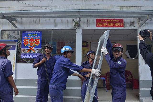 District 1, Ho Chi Minh City: Remove pavement encroachment