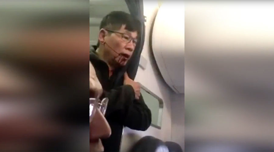 united airlines passenger dragged flight