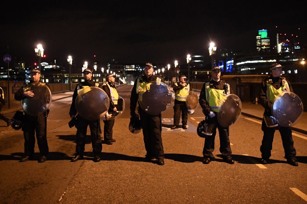 Nhấn để phóng to london attack 3