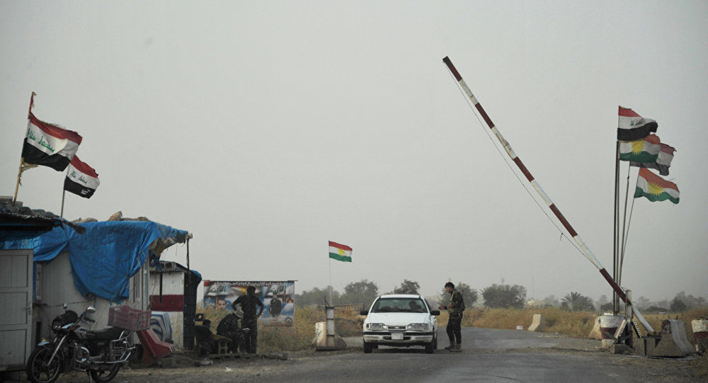 Iraqi Kurdistan soldiers at checkpoint