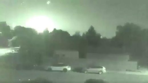 Meteor fireball explodes over Nelson, British Columbia, Canada.