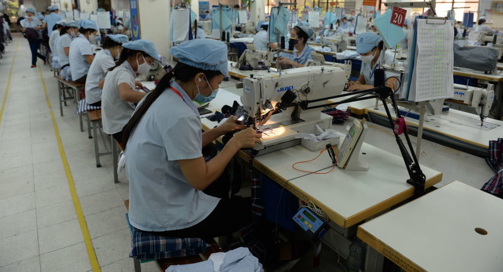 Textile workers in Vietnam