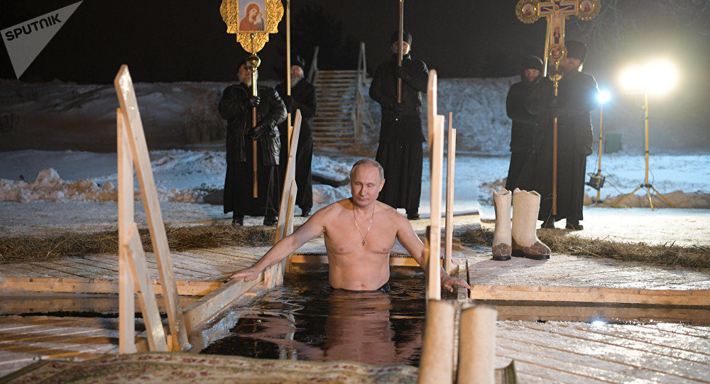 Putin Bathes in Icy Waters on Day Marking Baptism of Christ