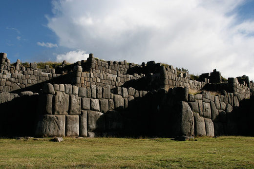 Sacsayhuamán walls