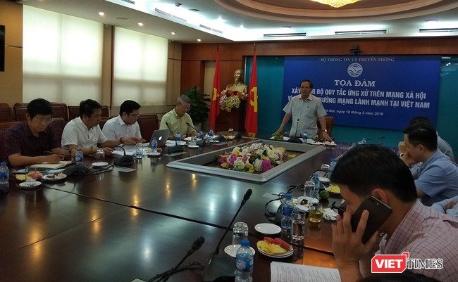 Conference about social media regulation in Vietnam
