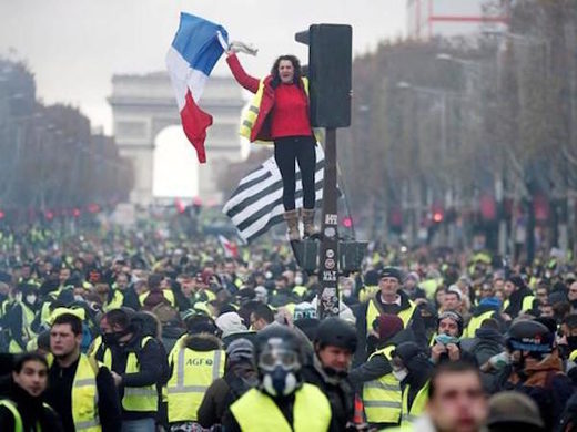 yellow vest protests france