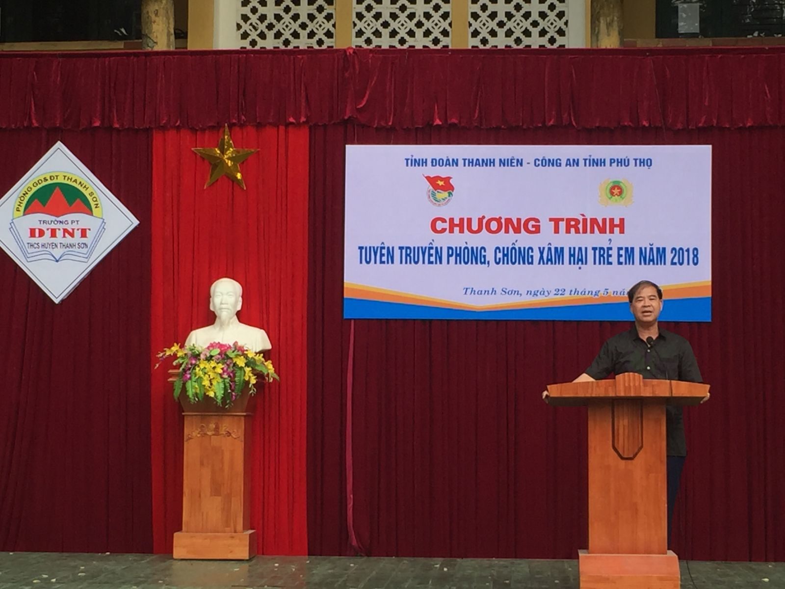 Đinh Bằng My, school principal, sexual predator