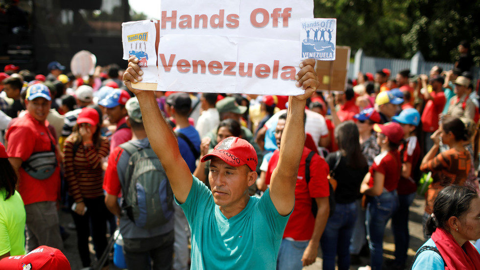 pro maduro protester venezuela