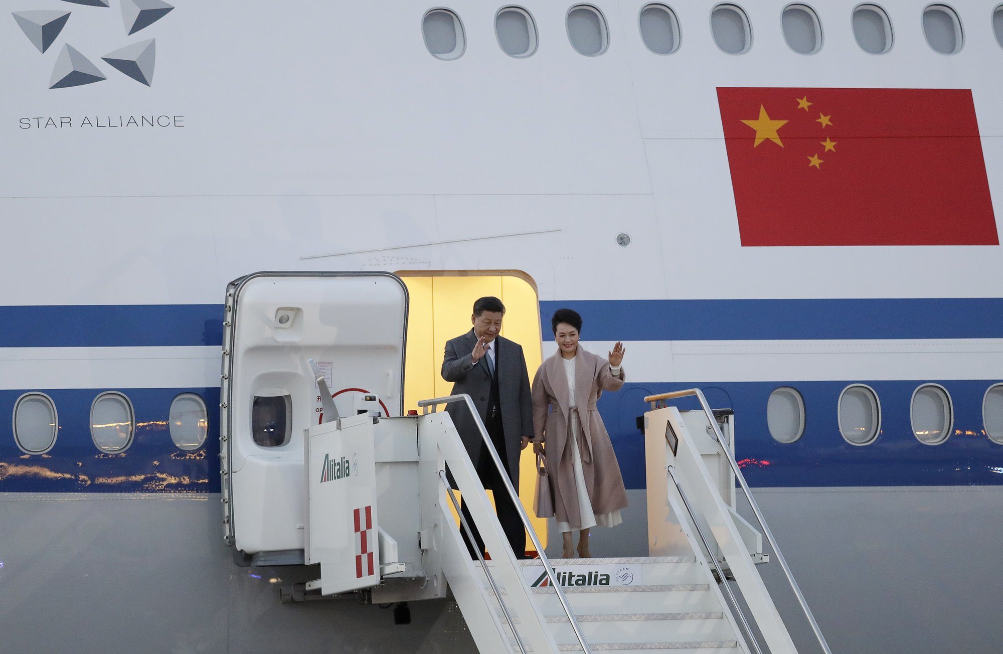 Xi Jinping visiting italy