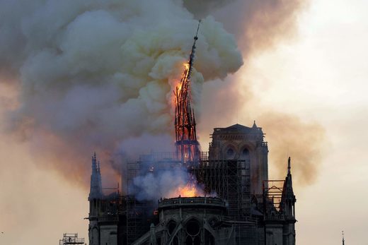 notre dame cathedral fire