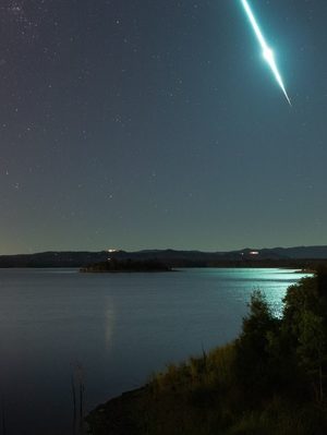 Queensland meteor fireball 22 June
