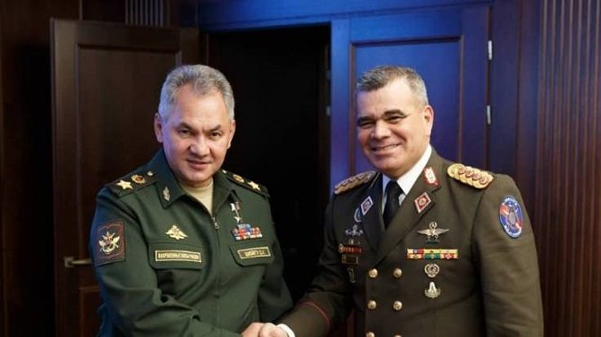 Russian and Venezuela defense ministers