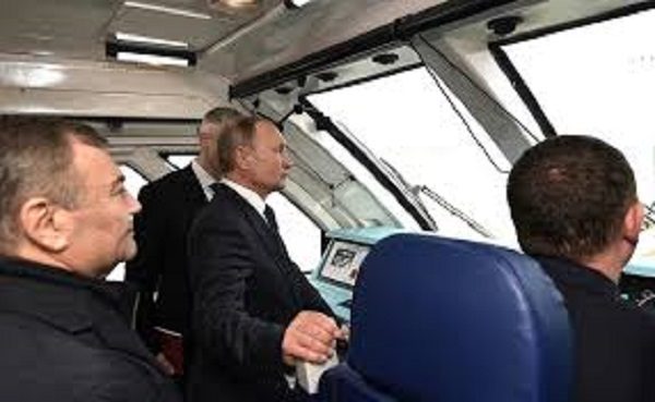 Putin on Crimea train