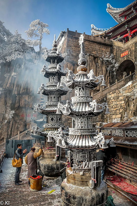 Nhấn để phóng to Meanwhile in China