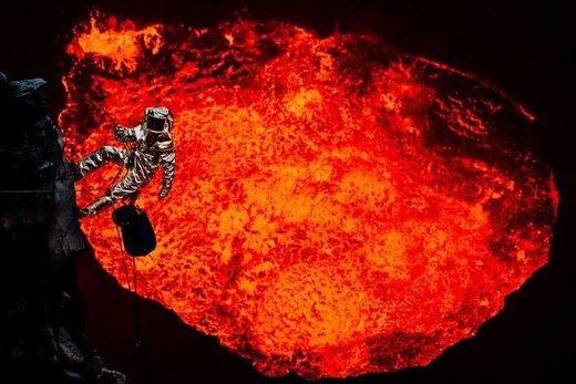 Nhấn để phóng to In the Ring of Fire