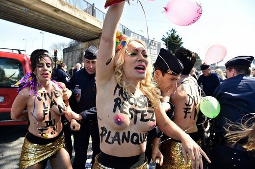 Nhấn để phóng to liberté égalité fraternité